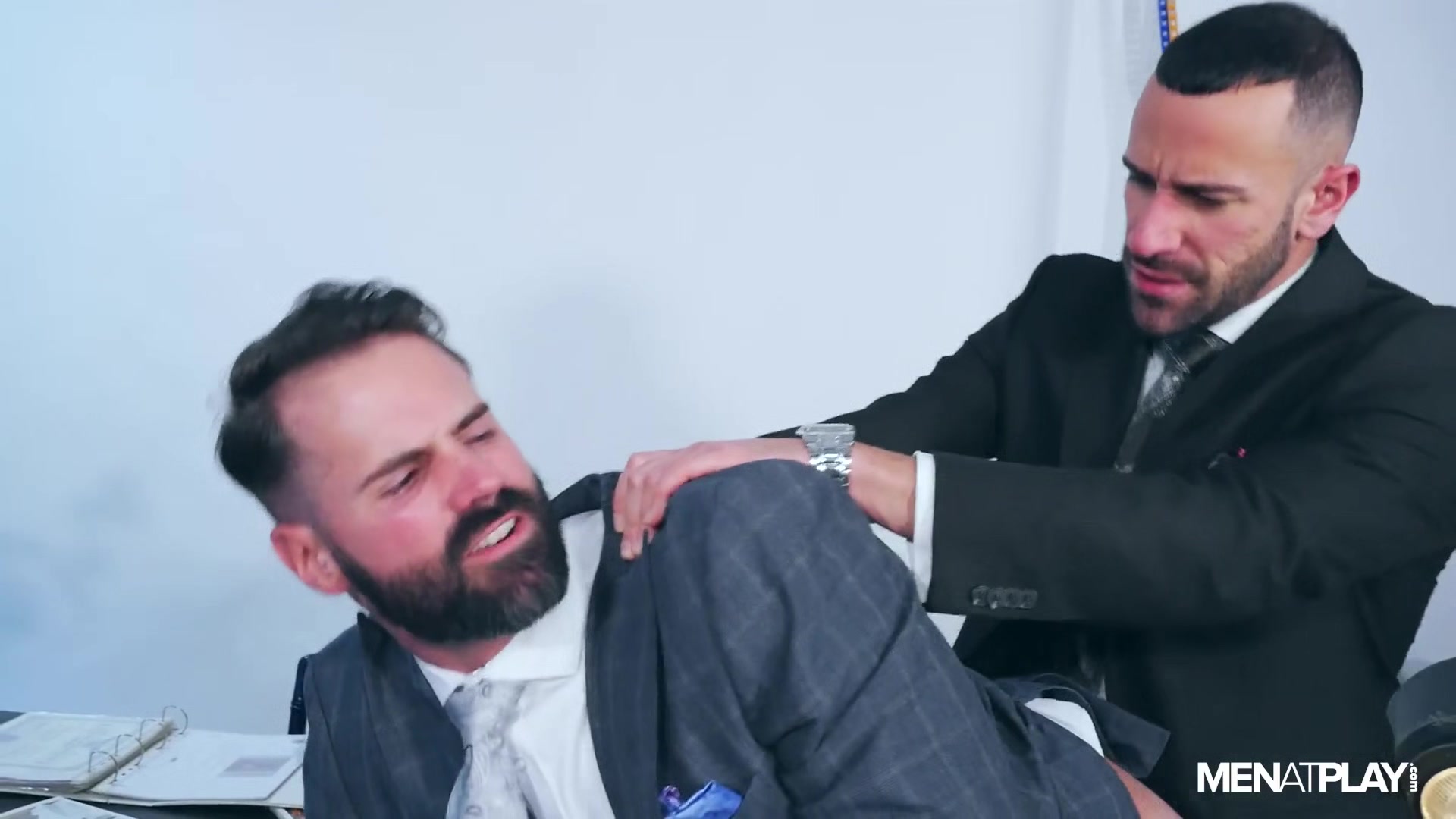 Servicing The Boss - MENatPLAY