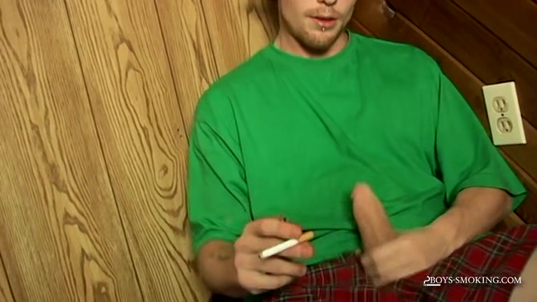 Smoking Viper Jack Off And Shoots Jizz All Over His Body