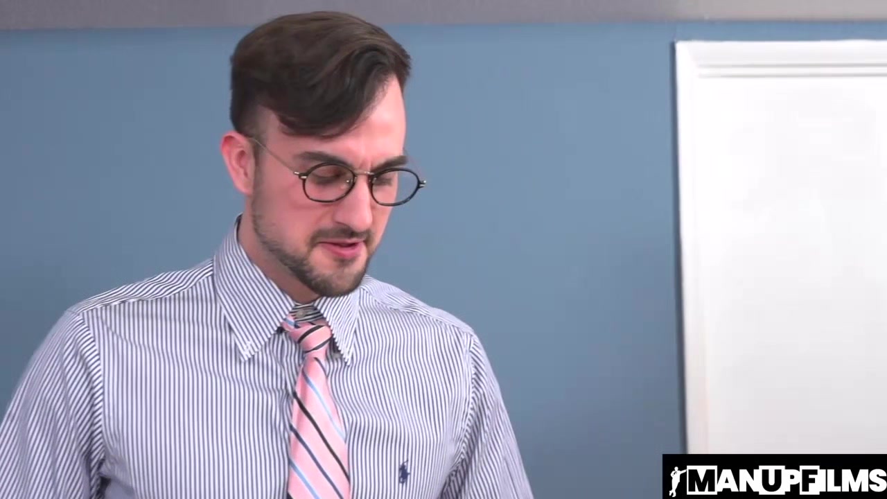 Zander Lane Was Tricked And Fucked By Professor Mason Lear