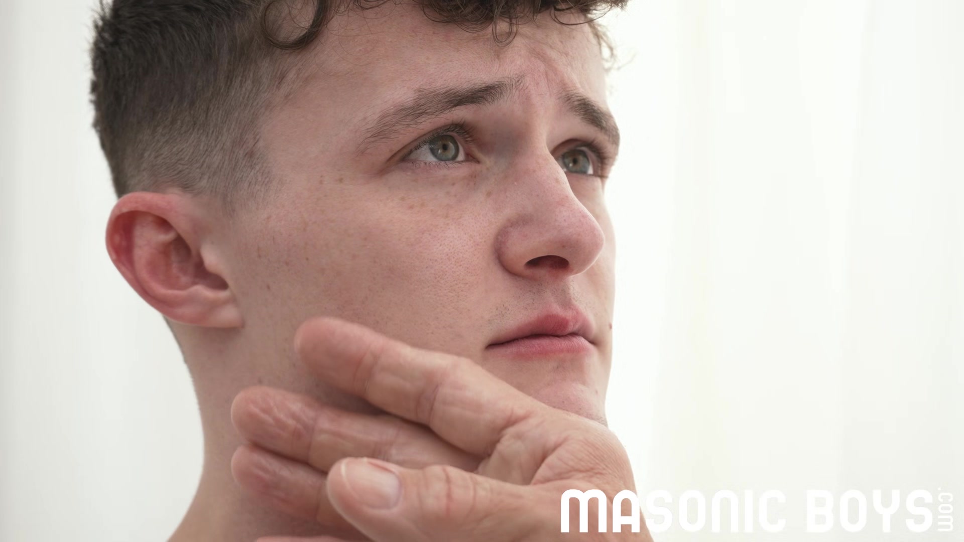 MasonicBoys - Hung suited DILF Reece Scott powers raw dick into twink