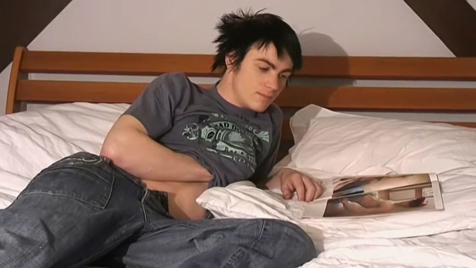 Fit Boy Orlando Wanks His Dick - Orlando Bacon