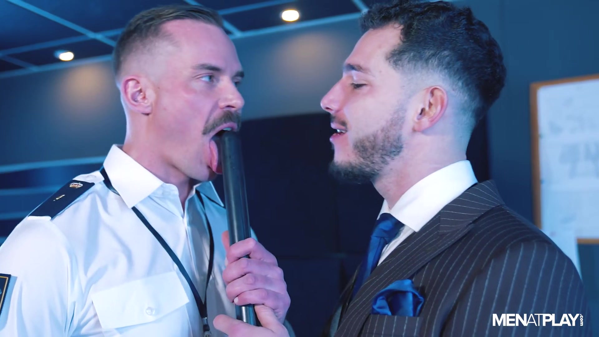 Ready to Fly: Lead Flight Attendant - MENatPLAY