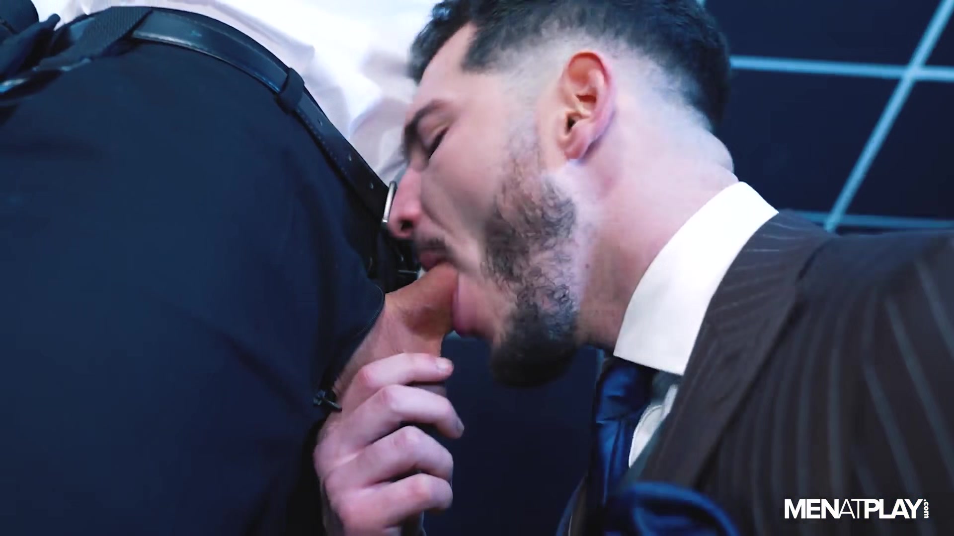 Ready to Fly: Lead Flight Attendant - MENatPLAY