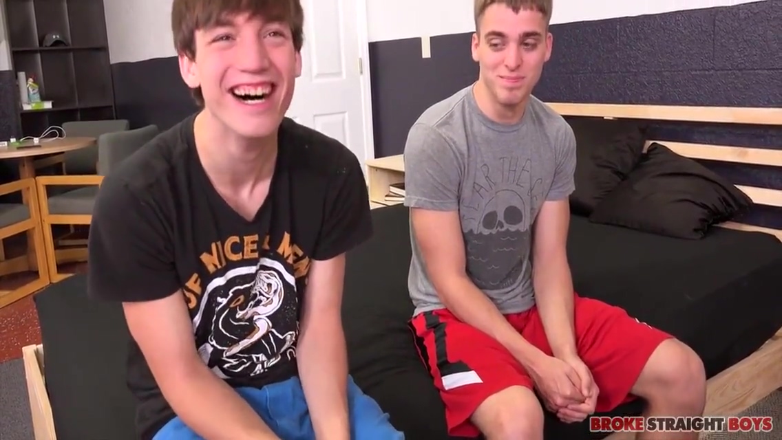 Brady Bennett First Time Getting Sucked 12 Min
