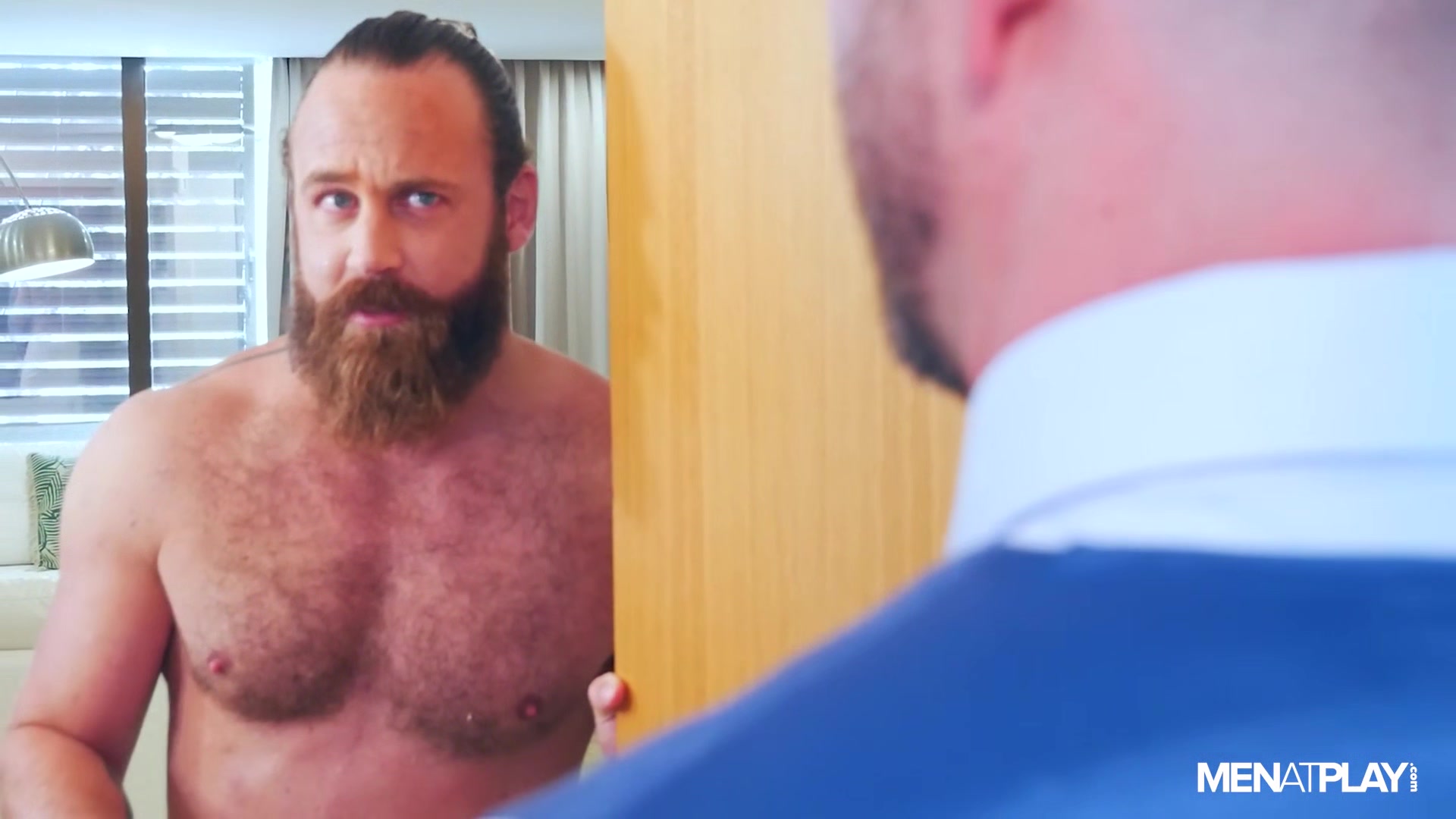 A Juicy Fitting - MENatPLAY