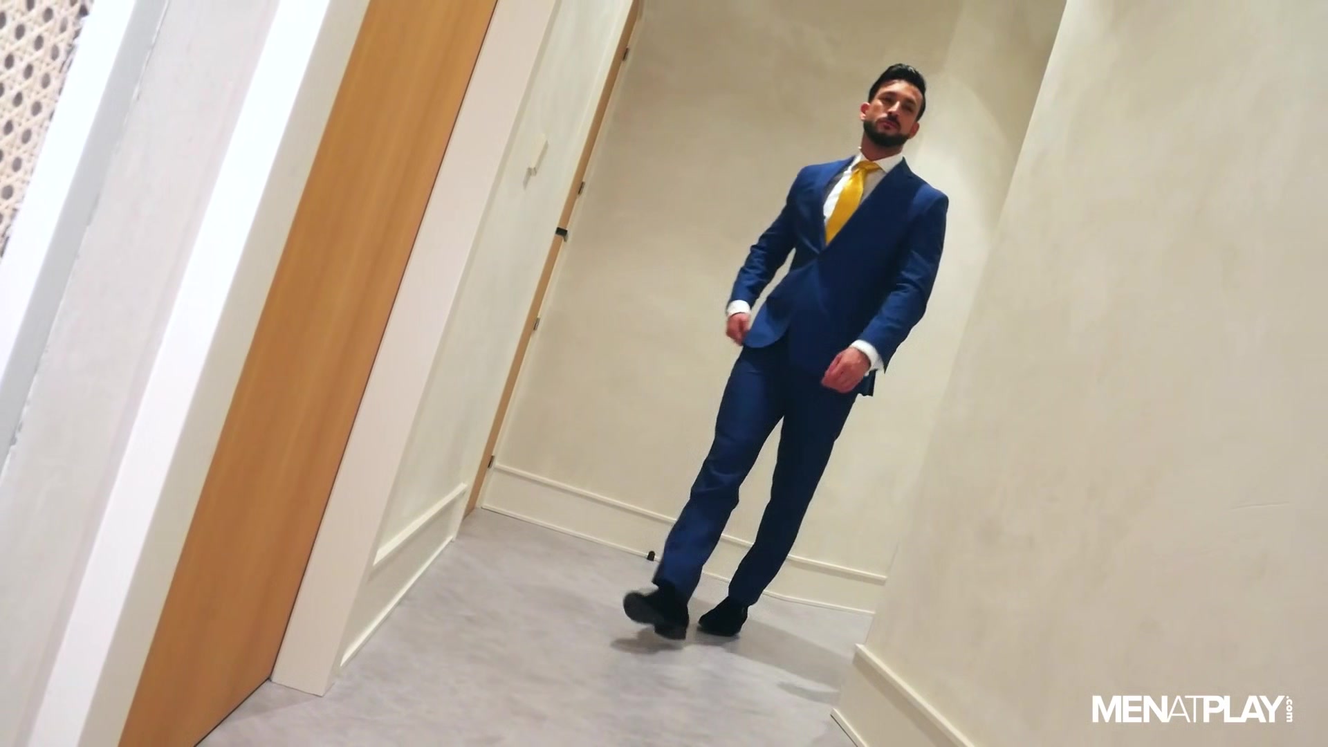 Ending The Meeting Early - MENatPLAY