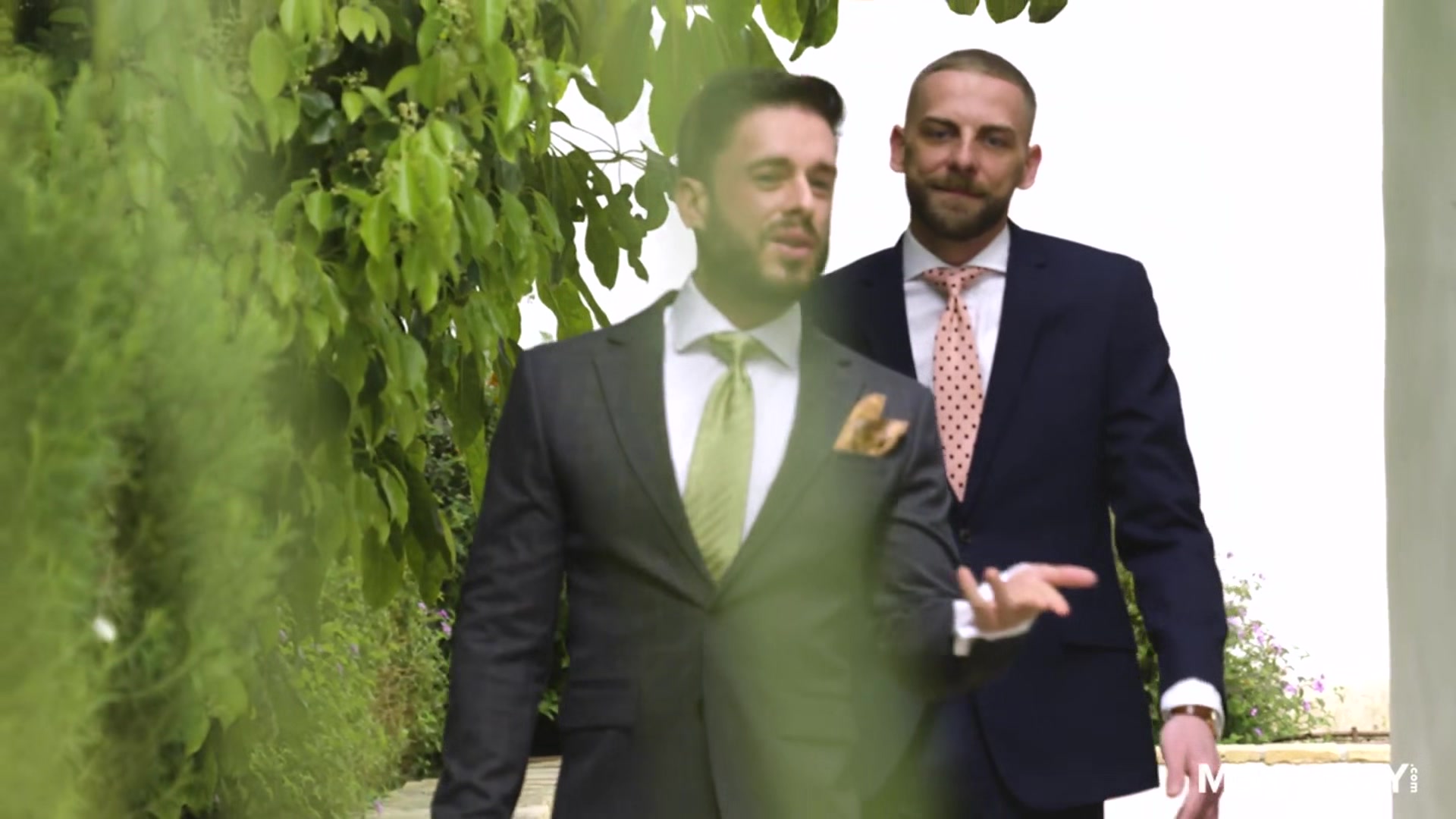 Strong Suit Ep 2: Hot Property - MENatPLAY