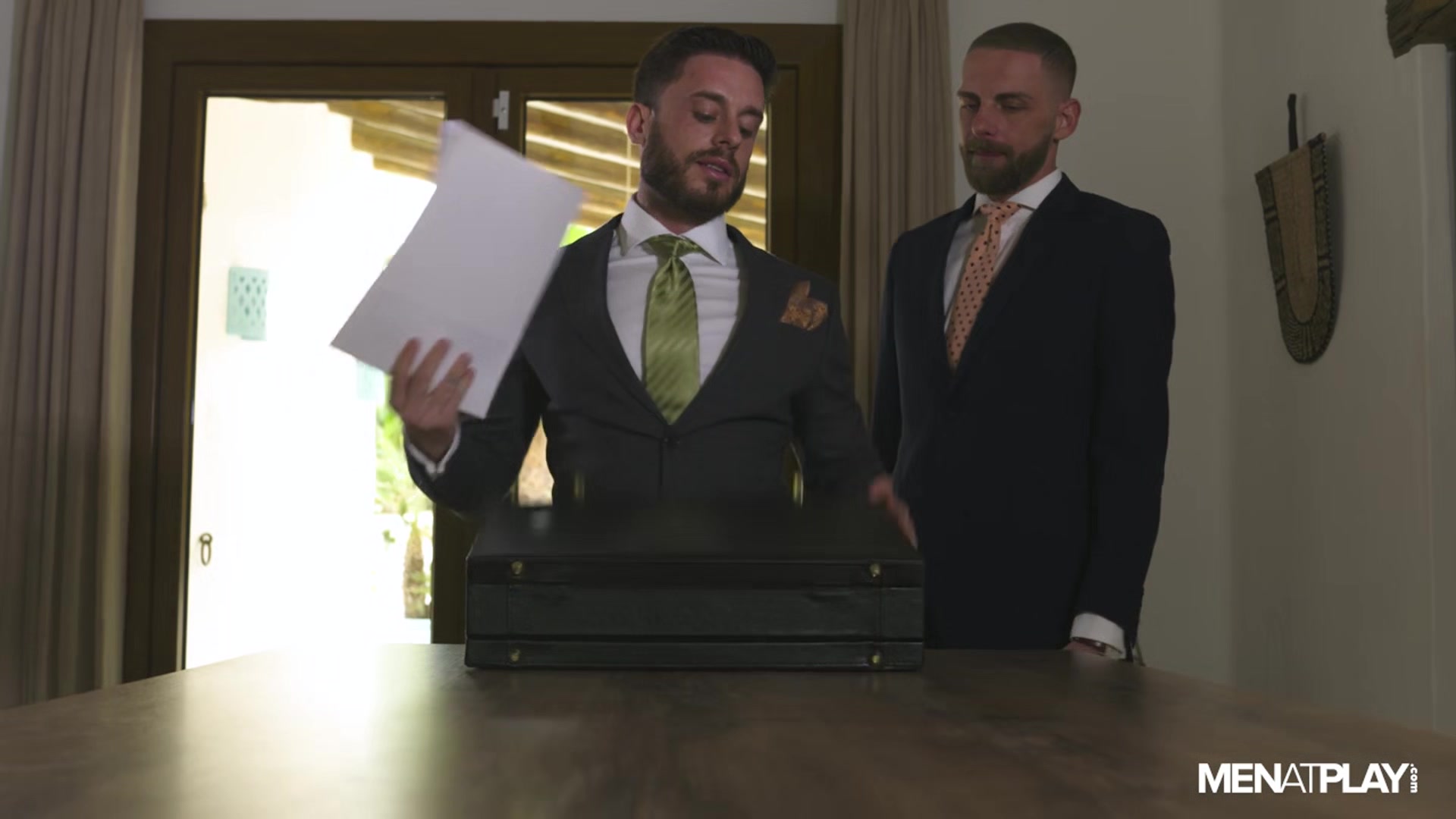 Strong Suit Ep 2: Hot Property - MENatPLAY