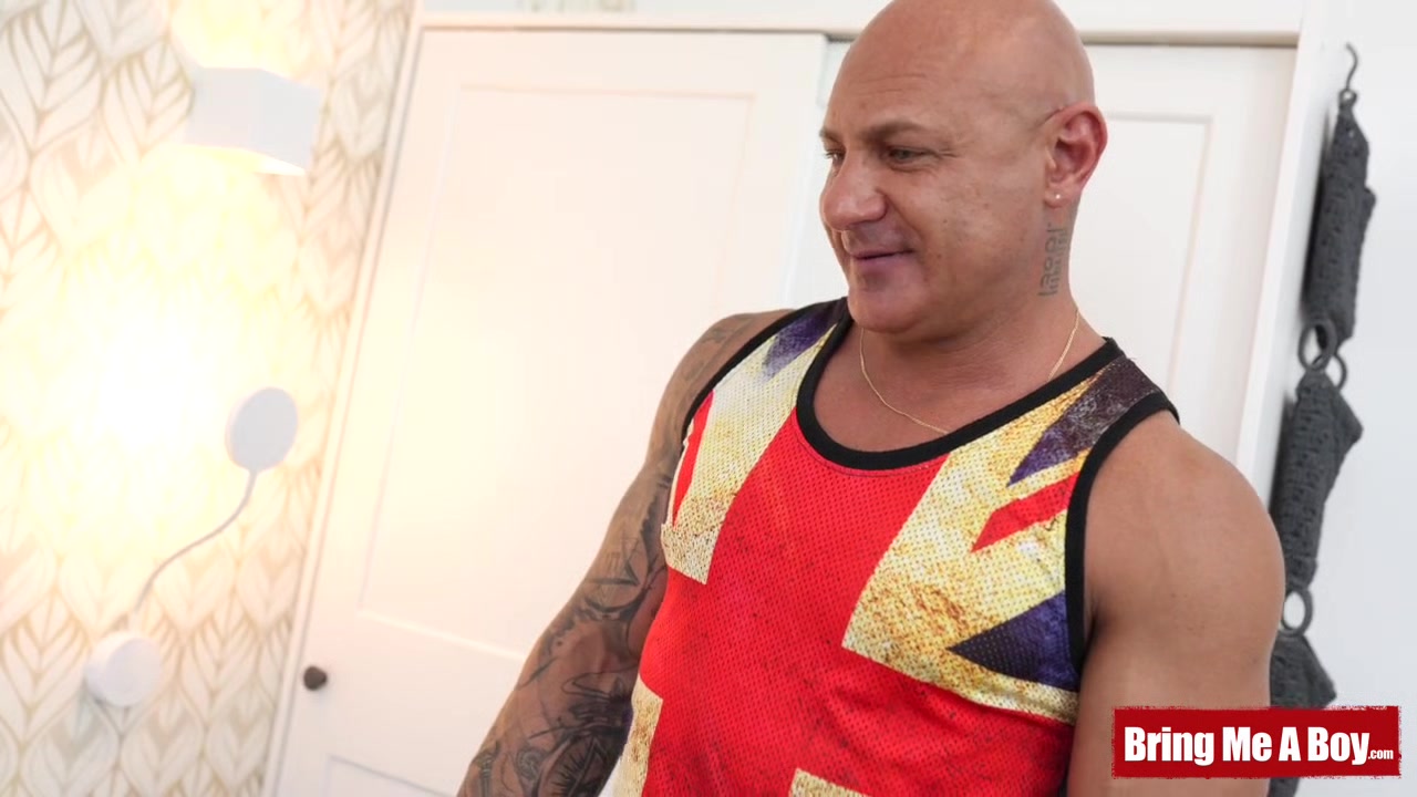 Massage Me Boy Den Fitness Alex Blade
