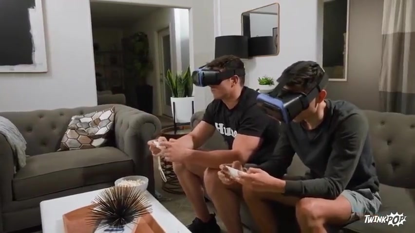 Vr Gamer Boys Sex Videos