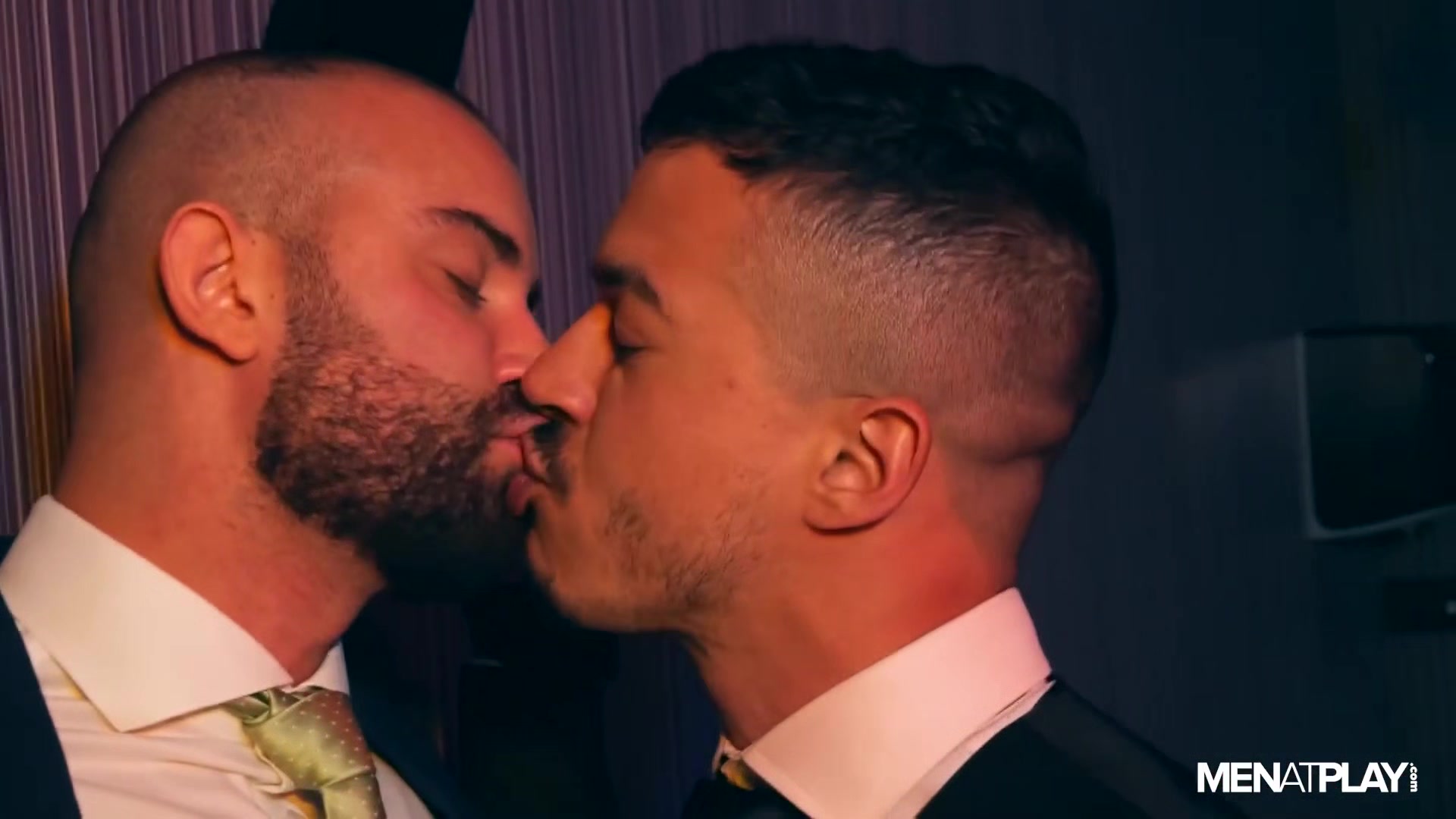 Sex Games - MENatPLAY