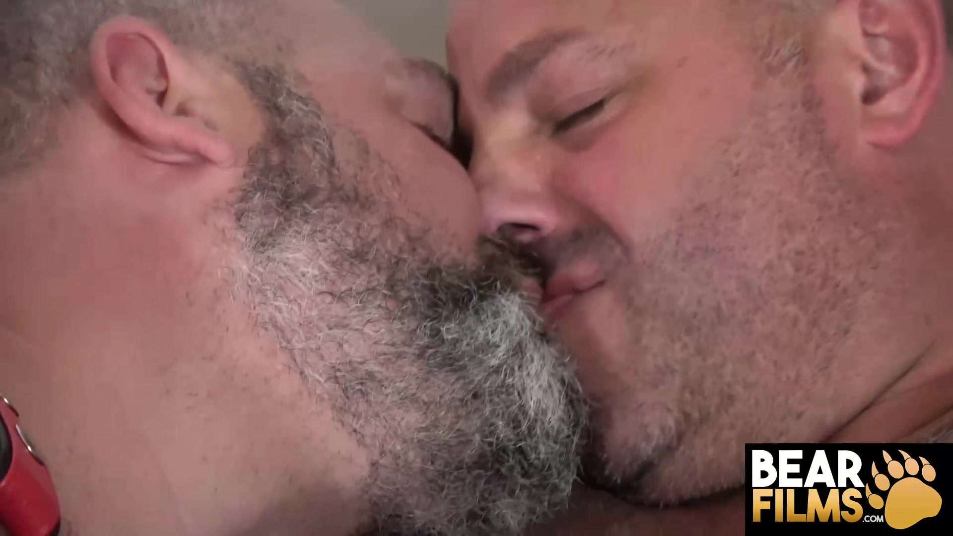 BEARFILMS Mark Matthews Slid His Thick Shaft Into Devan Roy