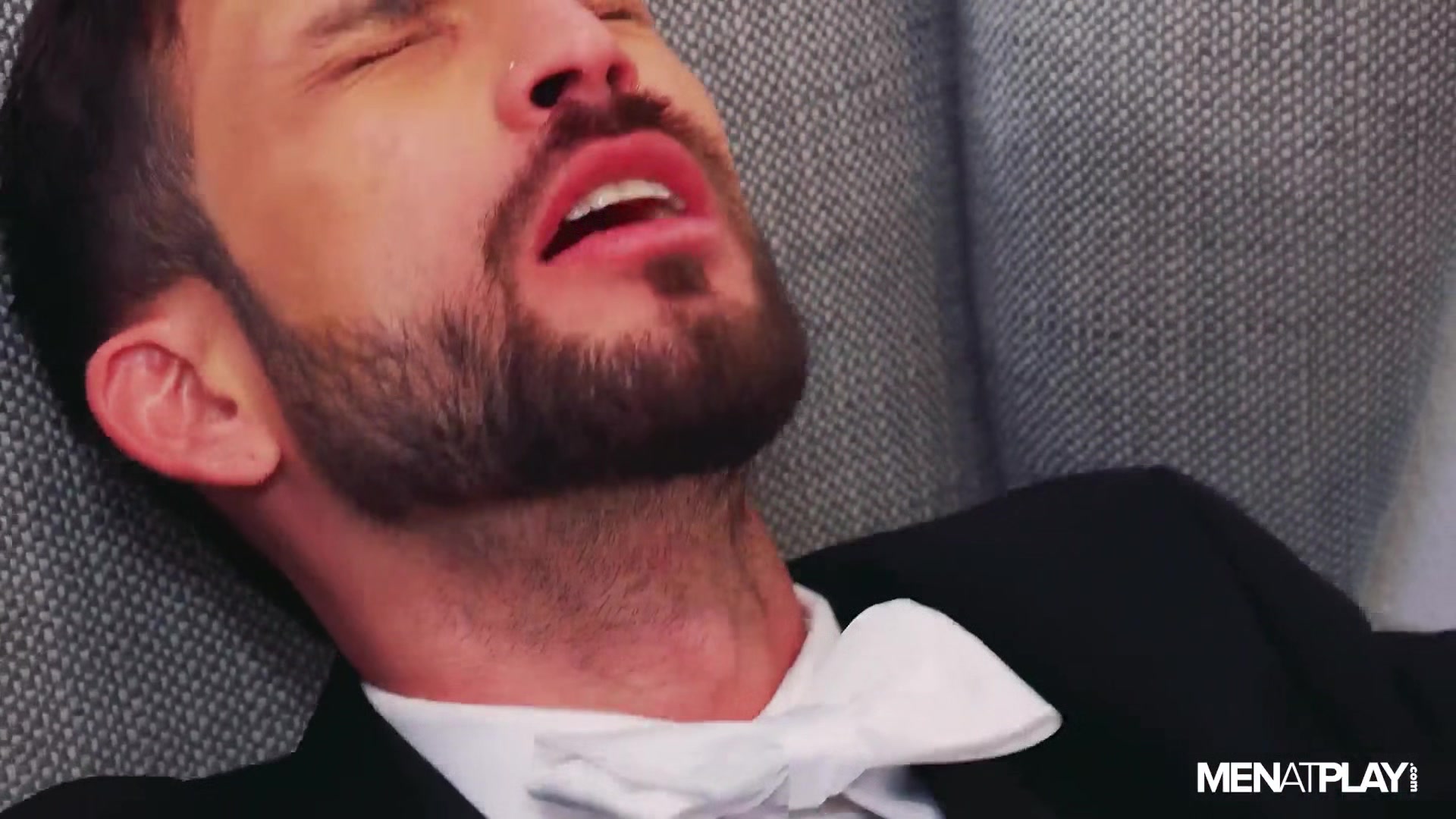 Butler Service 3 - MENatPLAY