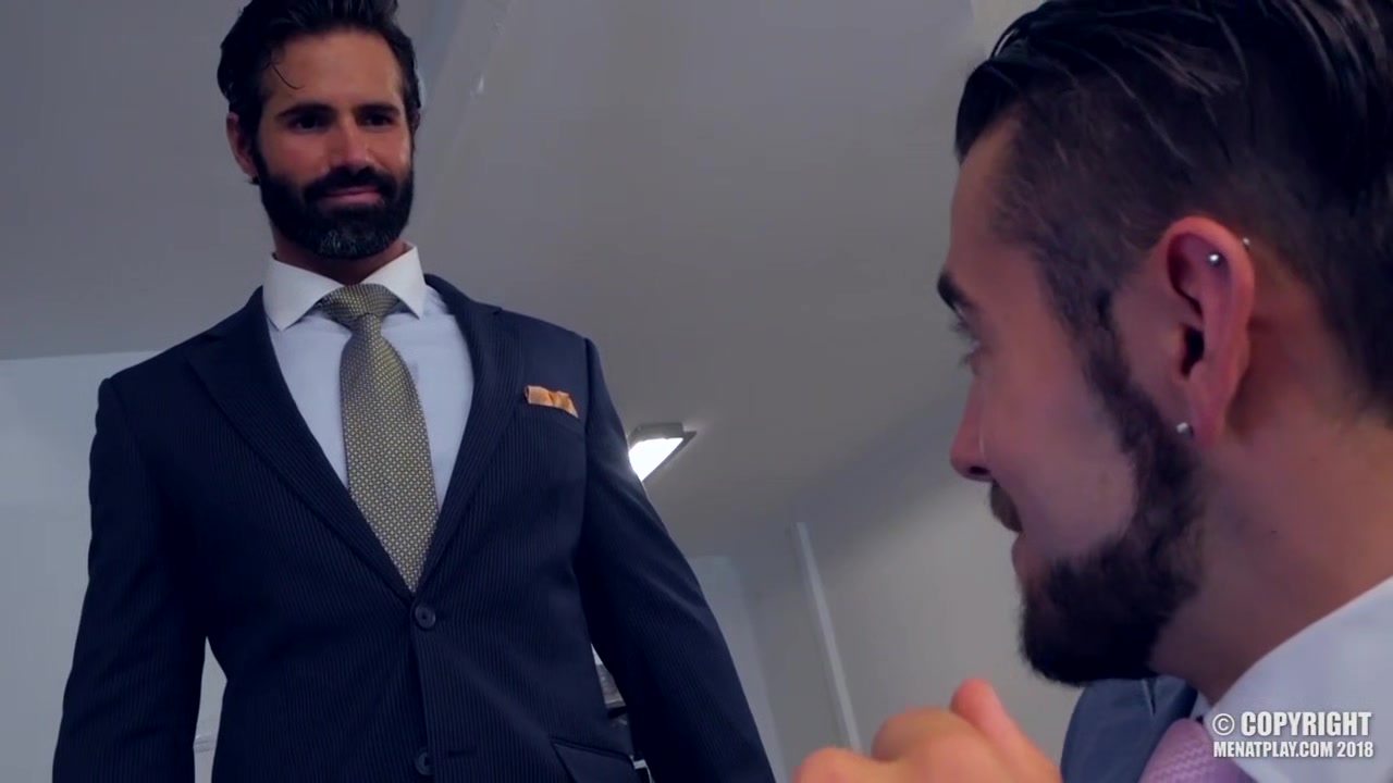 The Connoisseur - MENatPLAY