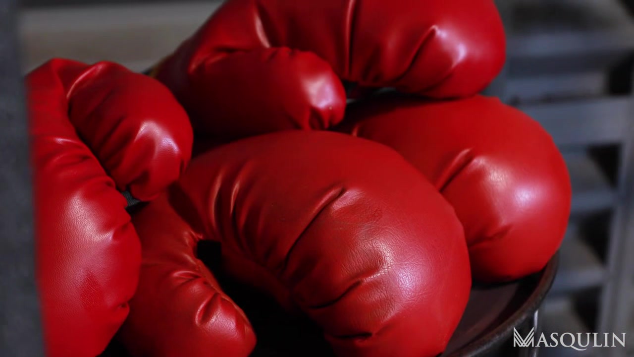 Boxing Bottom - Bro Network