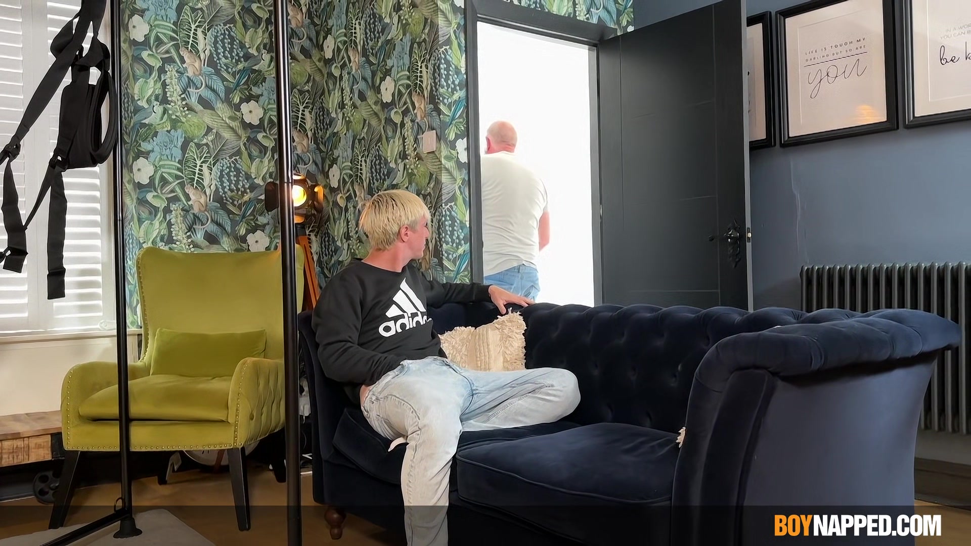 A London Boy To Fuck - Part 1 - James Lewis, Mitch Schif, Sebastian Kane