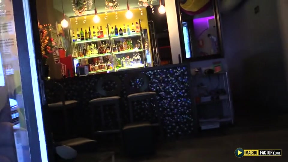 Fucking in a bar. - Bull Fuck in a Boysbar