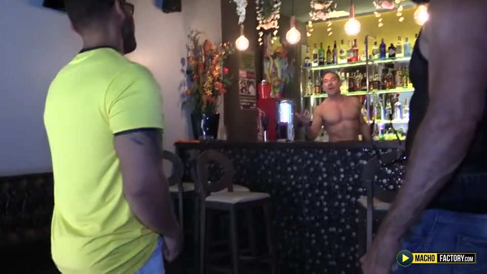 Fucking in a bar. - Bull Fuck in a Boysbar