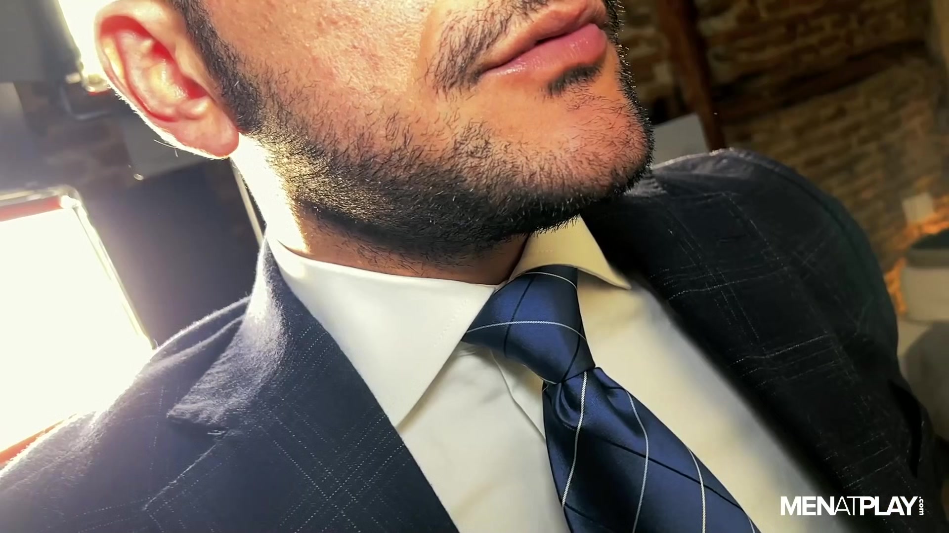 Brako Iriarte: One to One - MENatPLAY