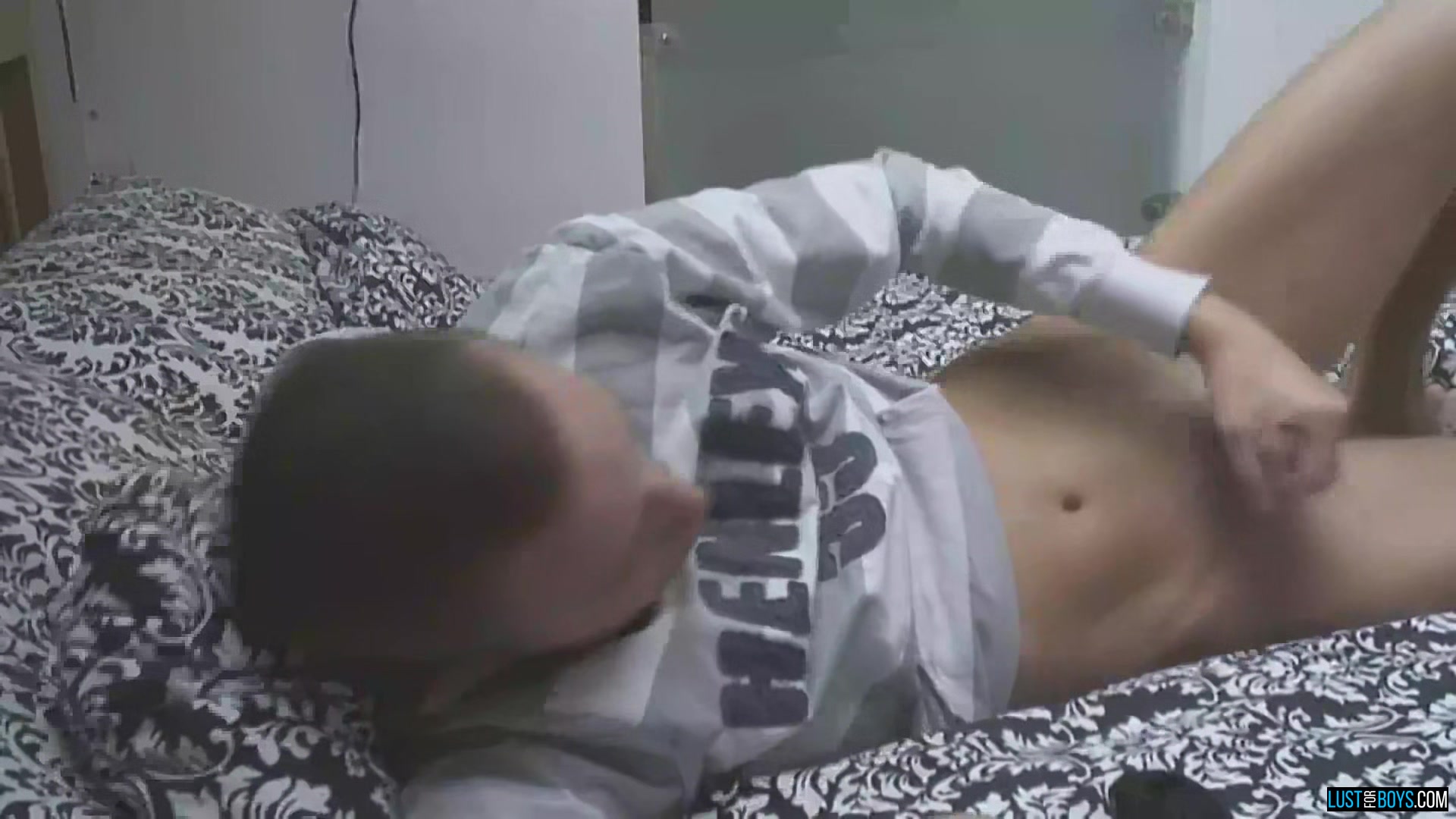 Stripping & Stroking! - Kelvin Summers