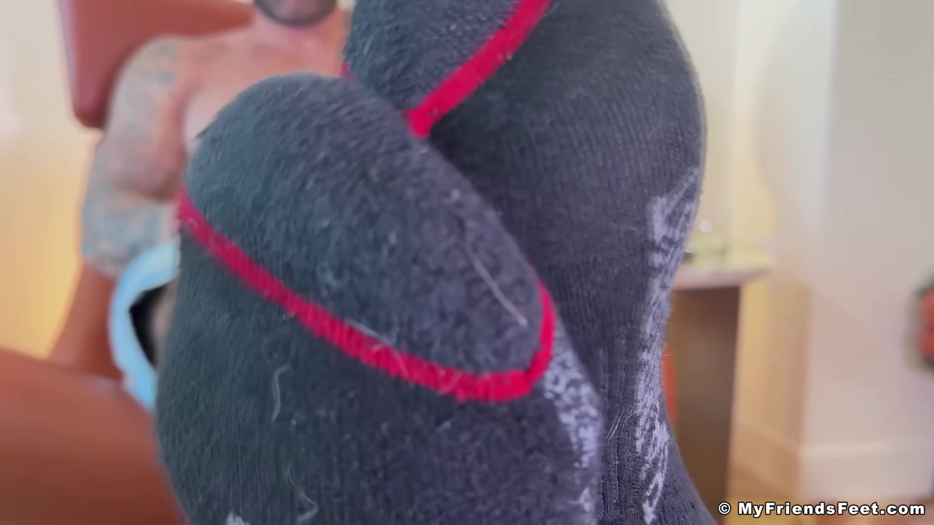 Spy on Chase's Size 10s - Chase