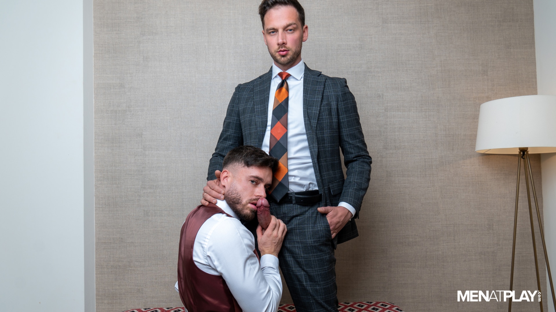 Hotel-X: The Porter - MENatPLAY