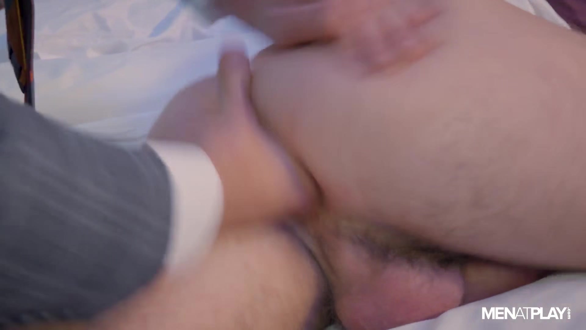 Hotel-X: The Porter - MENatPLAY