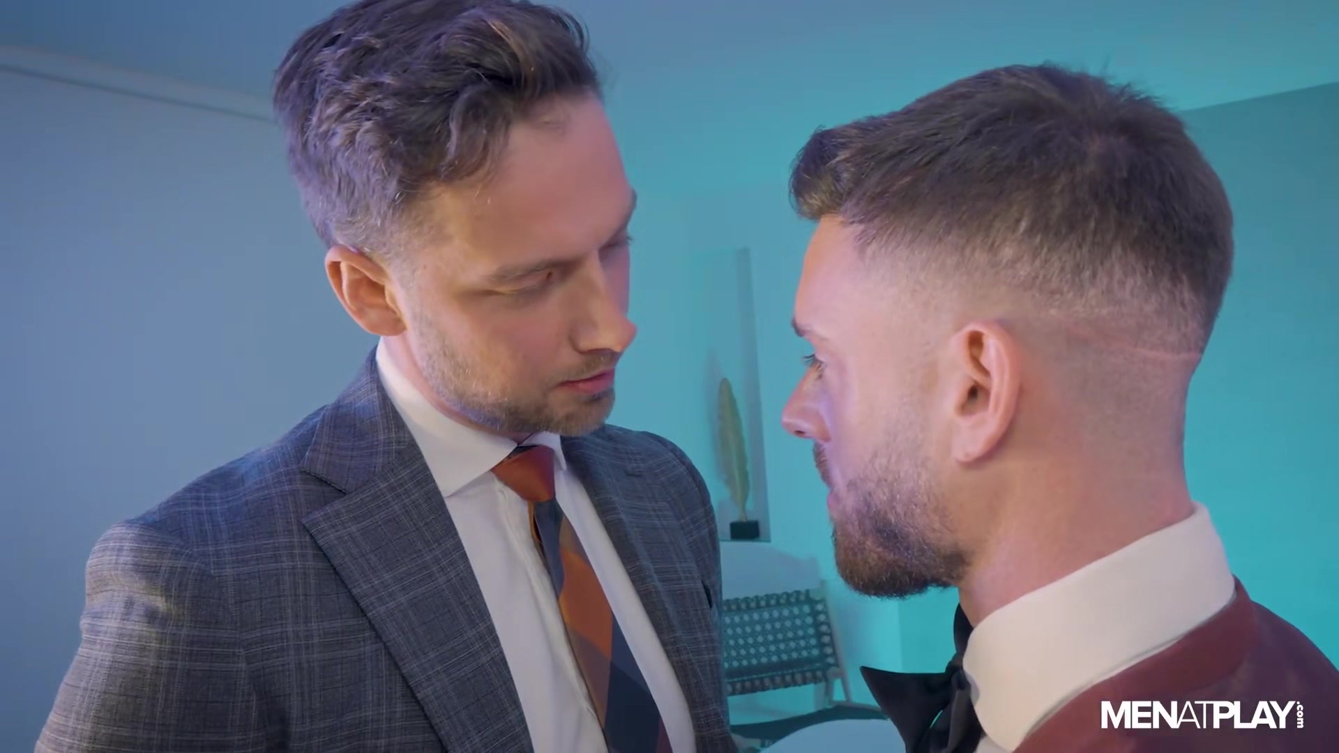 Hotel-X: The Porter - MENatPLAY