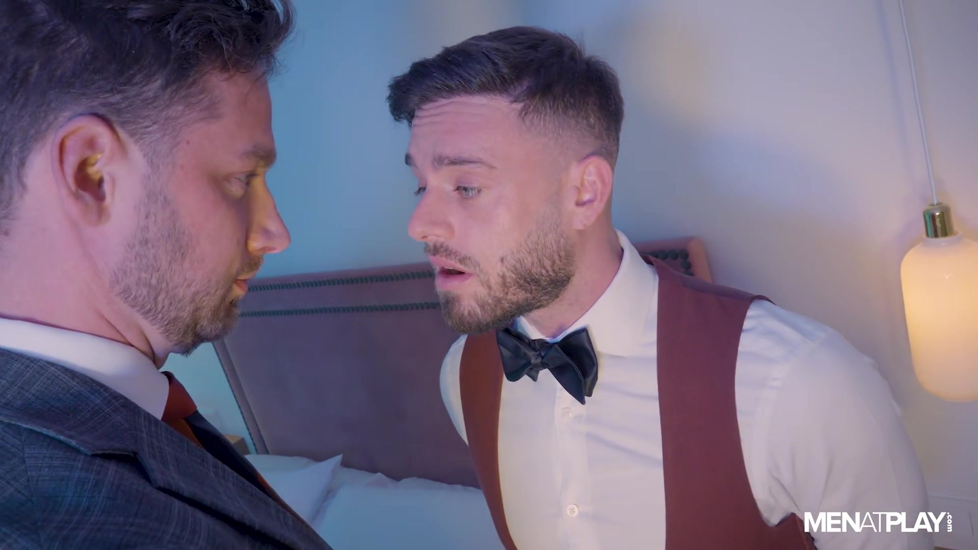 Hotel-X: The Porter - MENatPLAY