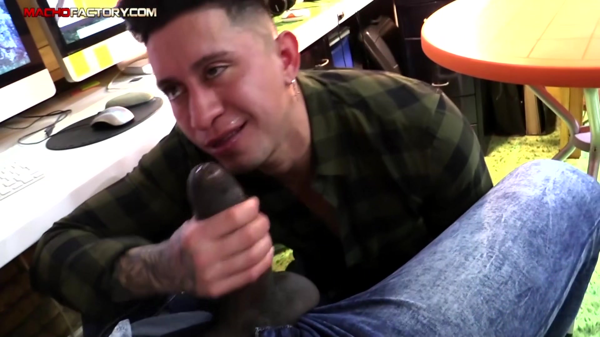 A big black dick for a sexy white guy. - The Cousin and the Boyfriend
