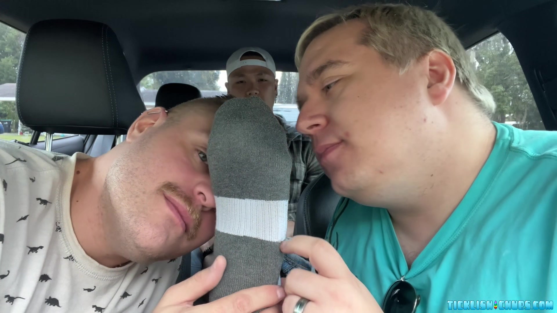 Snyft: Milus Pays with his Feet - Milus Slinger, Ryder & Matt
