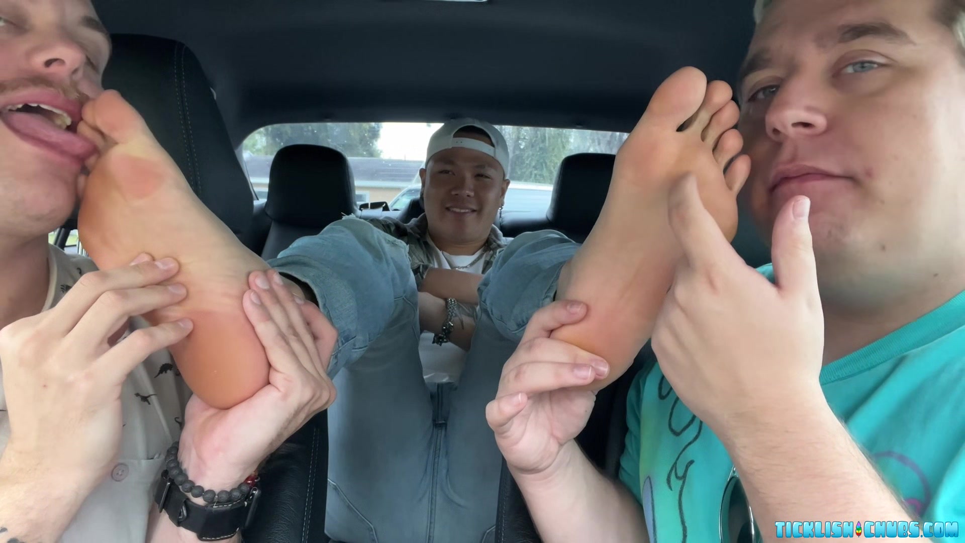 Snyft: Milus Pays with his Feet - Milus Slinger, Ryder & Matt