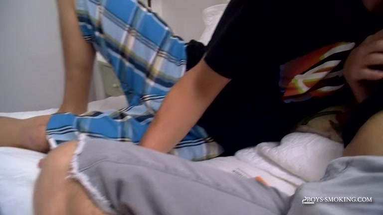 BoysSmoking: Preston Ettinger bends over and takes Wesley Marks big cock while smoking