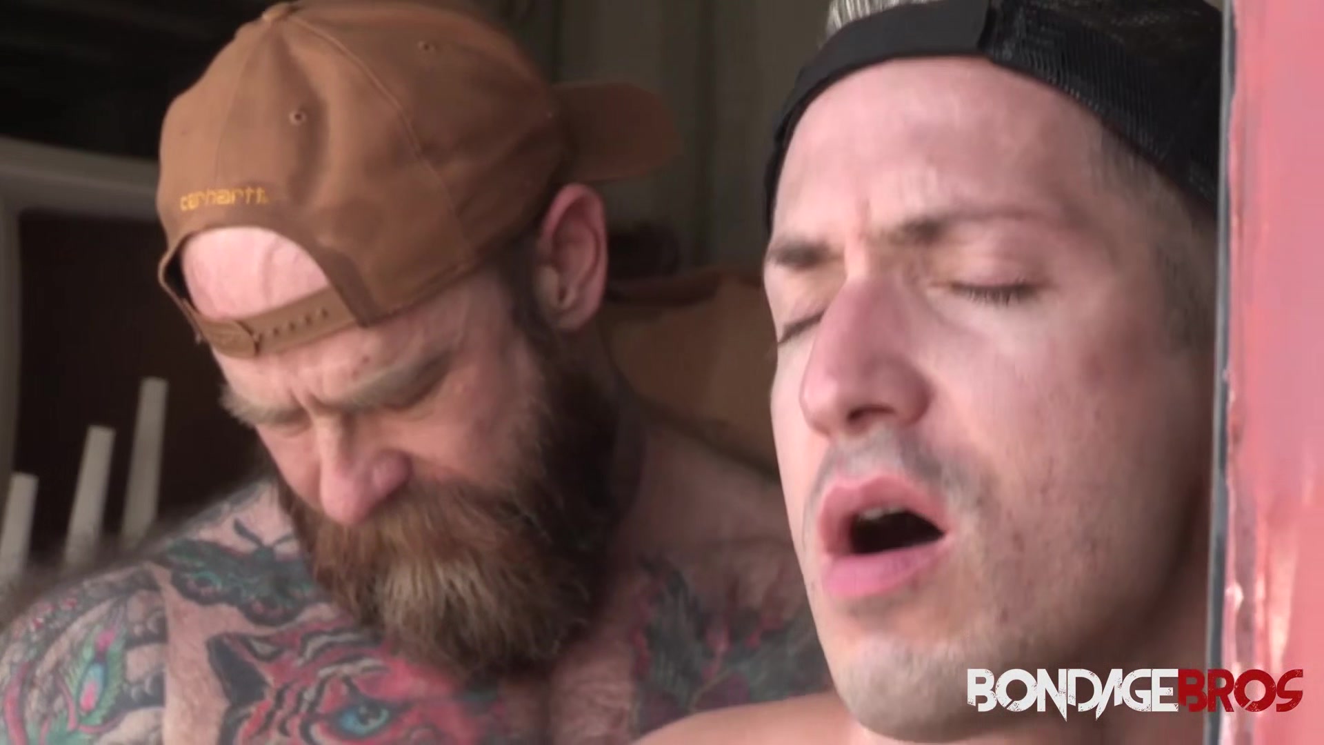 BondageBros: DILF Jack Dixon demands sloppy blowjob before barebacking Ian Frost