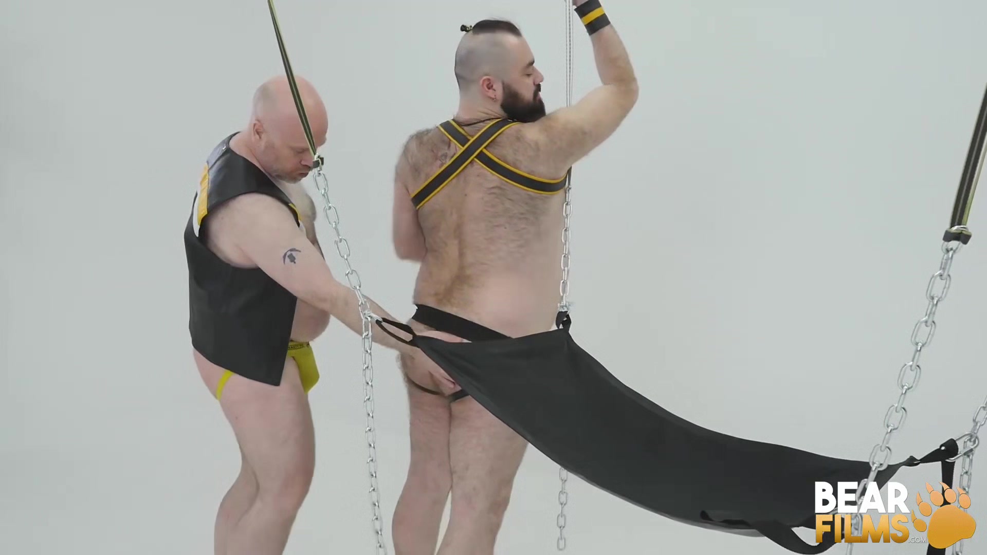 BEARFILMS Bear Bearsilien And Steve Brody Fingering Session