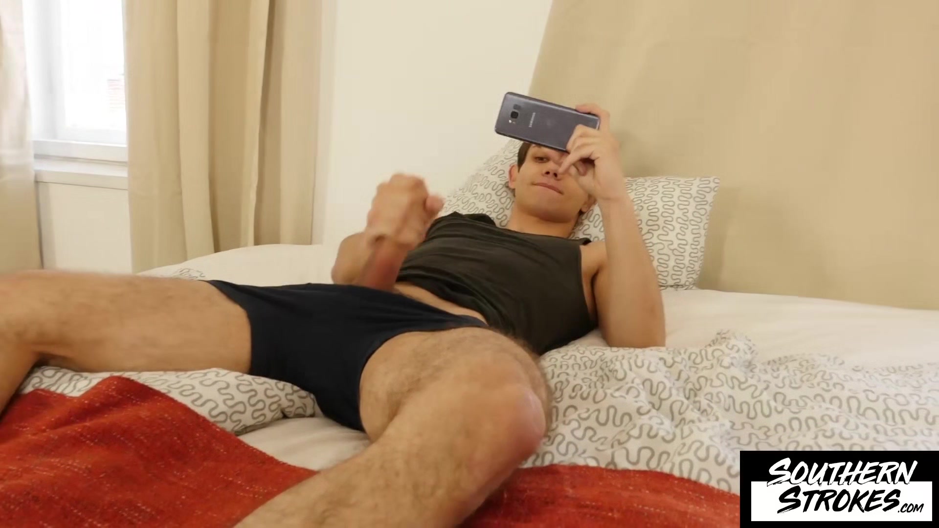 SOUTHERNSTROKES Hot Twink Jeremiah Bell Sucks Lior Hood Cock And Gives Deep Penetration