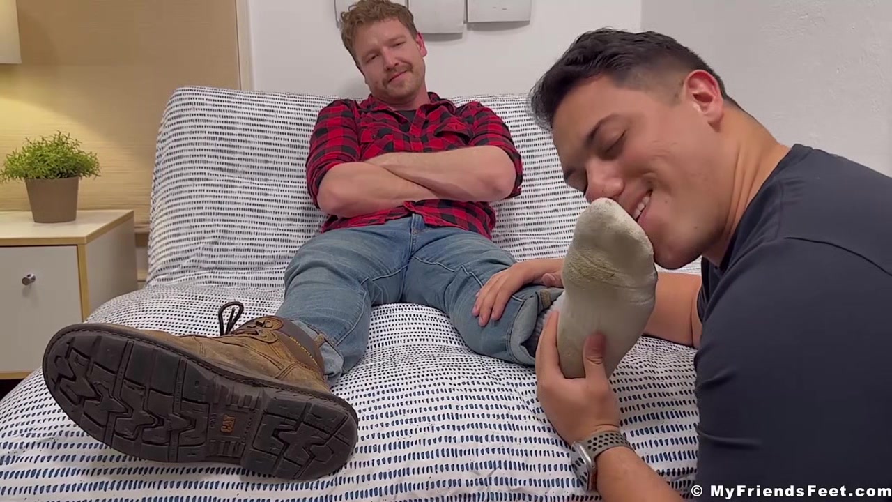 Dan Edwards Worship His Boyfriends Russ Big Feet