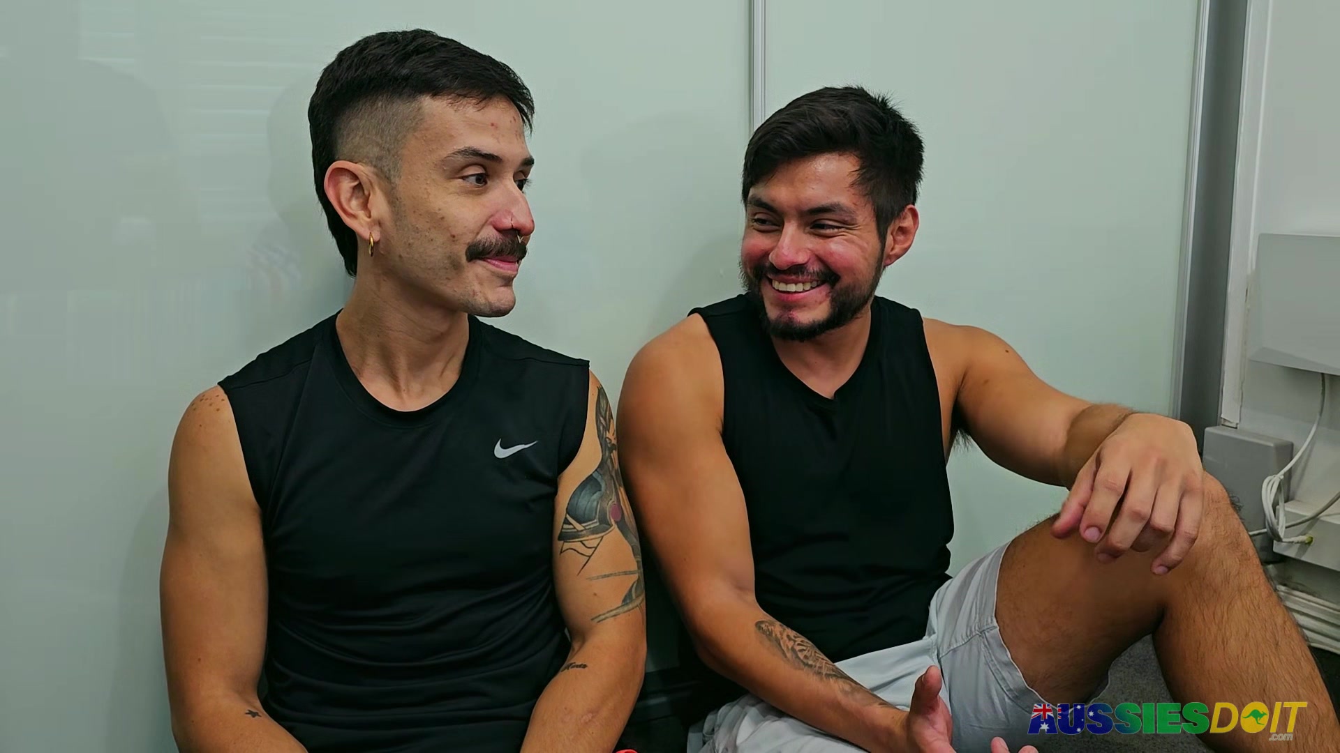 Sexy Simon Reams Mateo
