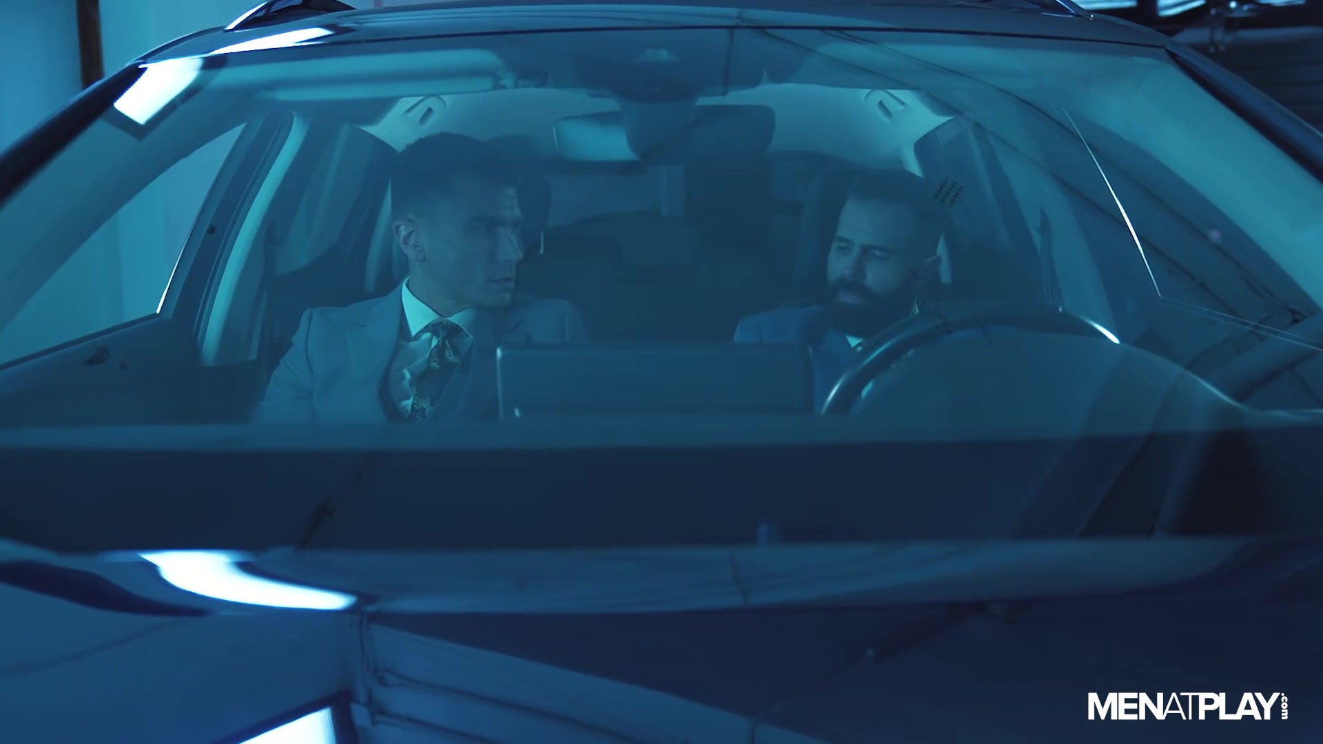 Executive Pick Up - MENatPLAY