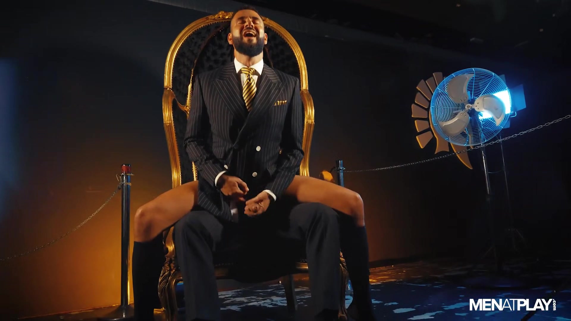 Pure Suit: Resurgence - MENatPLAY