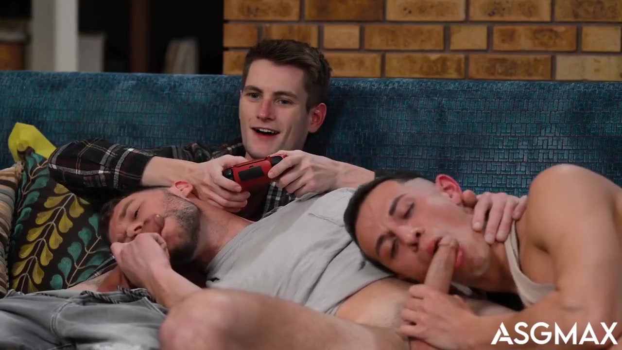 Trevor & Des Get A Deep Fix From Justin In A Free Use Frenzy