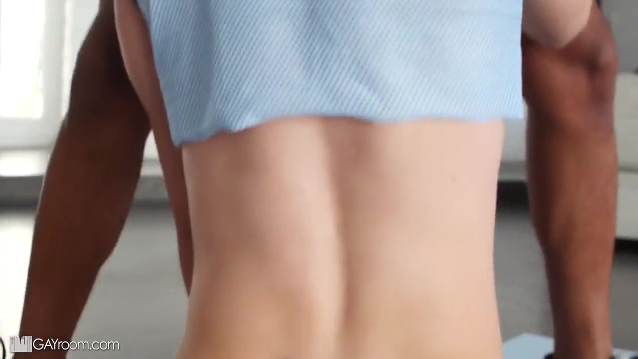 Personal Trainer Helps Tristan Hunter Stretch His Ass