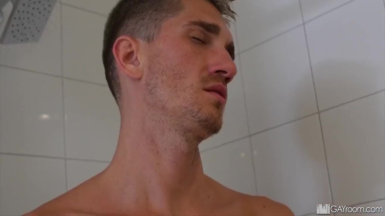 Pool Boy Follows Guest Back To His Room To Stretch Open His Butthole
