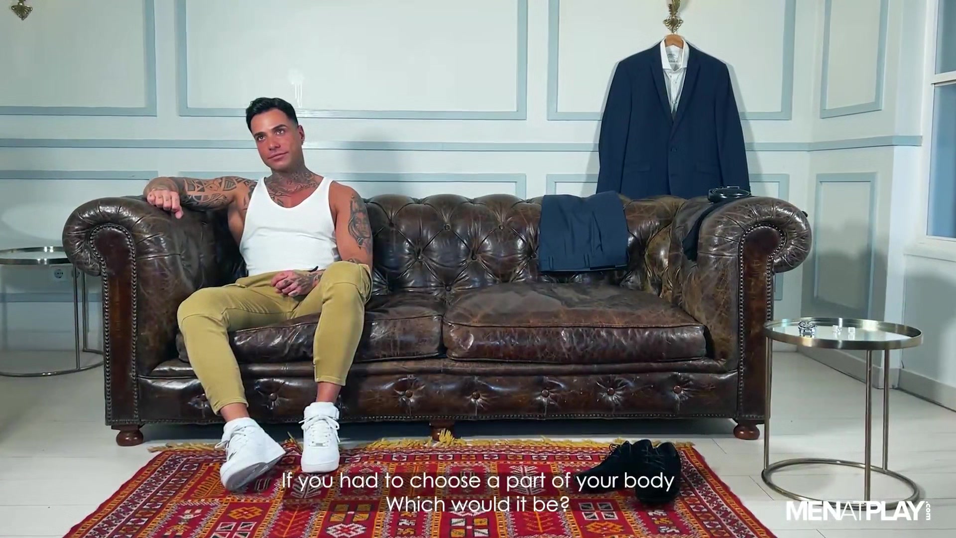Isaac Gomes: One to One - MENatPLAY