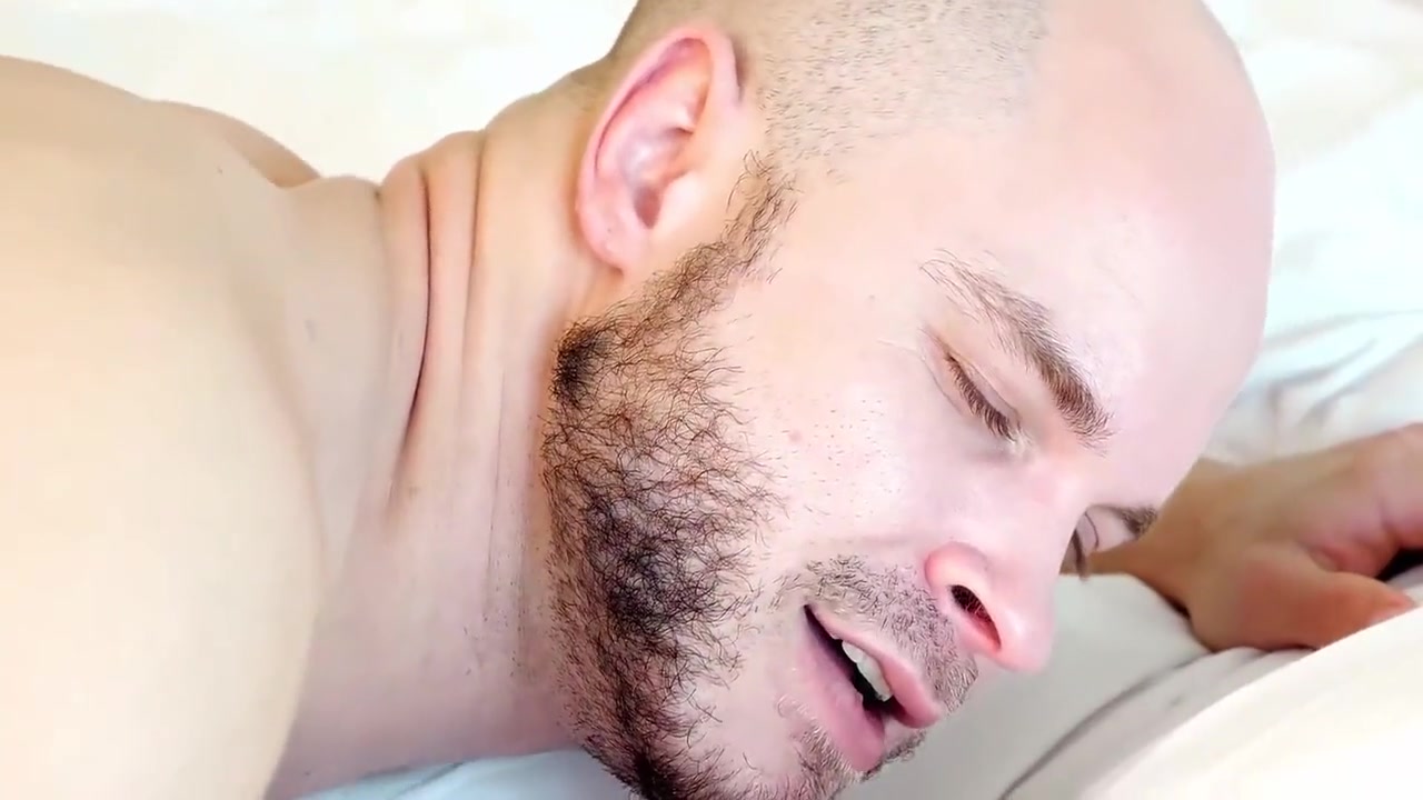 Tommy Taylor Freshens Up His Butthole For A Deep Dicking 18 Min