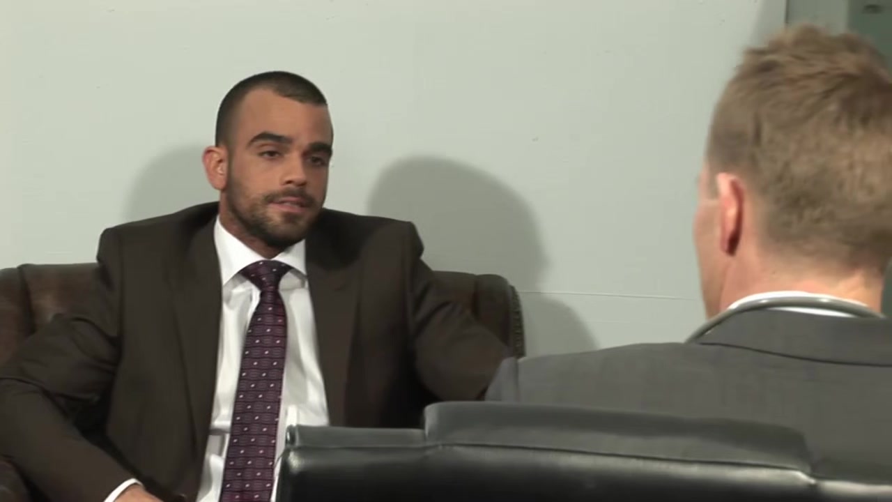 Dr. Stevens Examines Damien Crosse - MENatPLAY