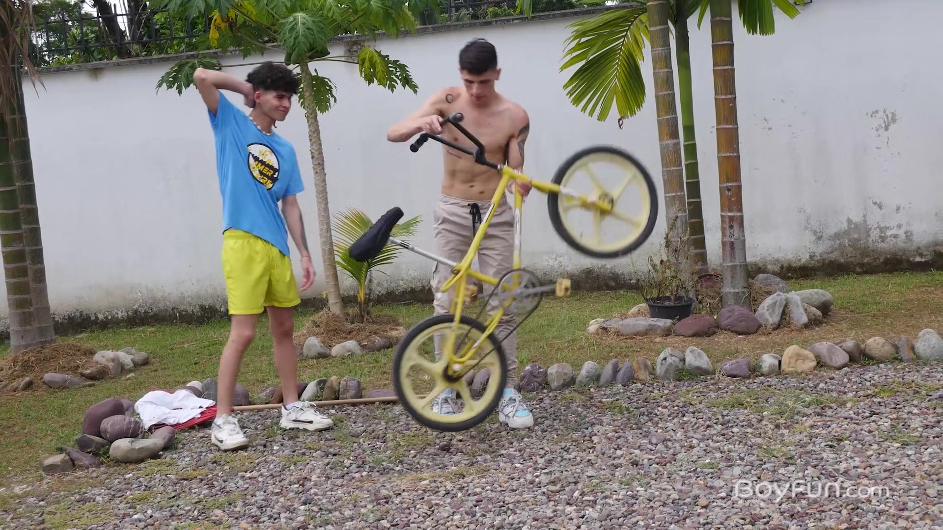 Xander Gomez + Milcon Tonso - BoyFun