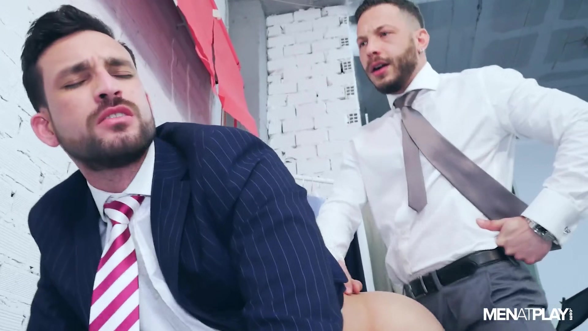 John And The Casting Director - MENatPLAY