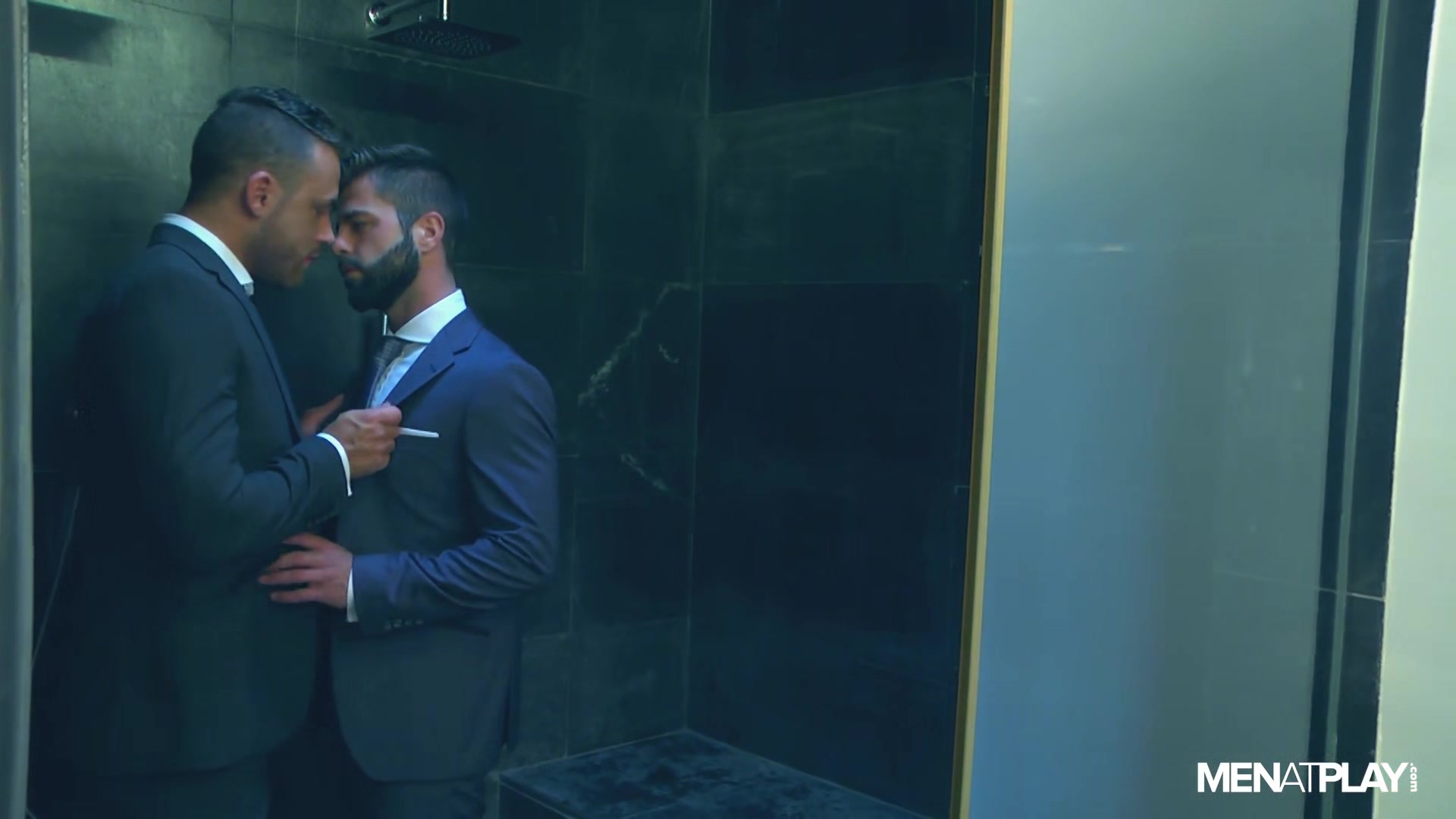 2 Wet, Editor's Cut - MENatPLAY