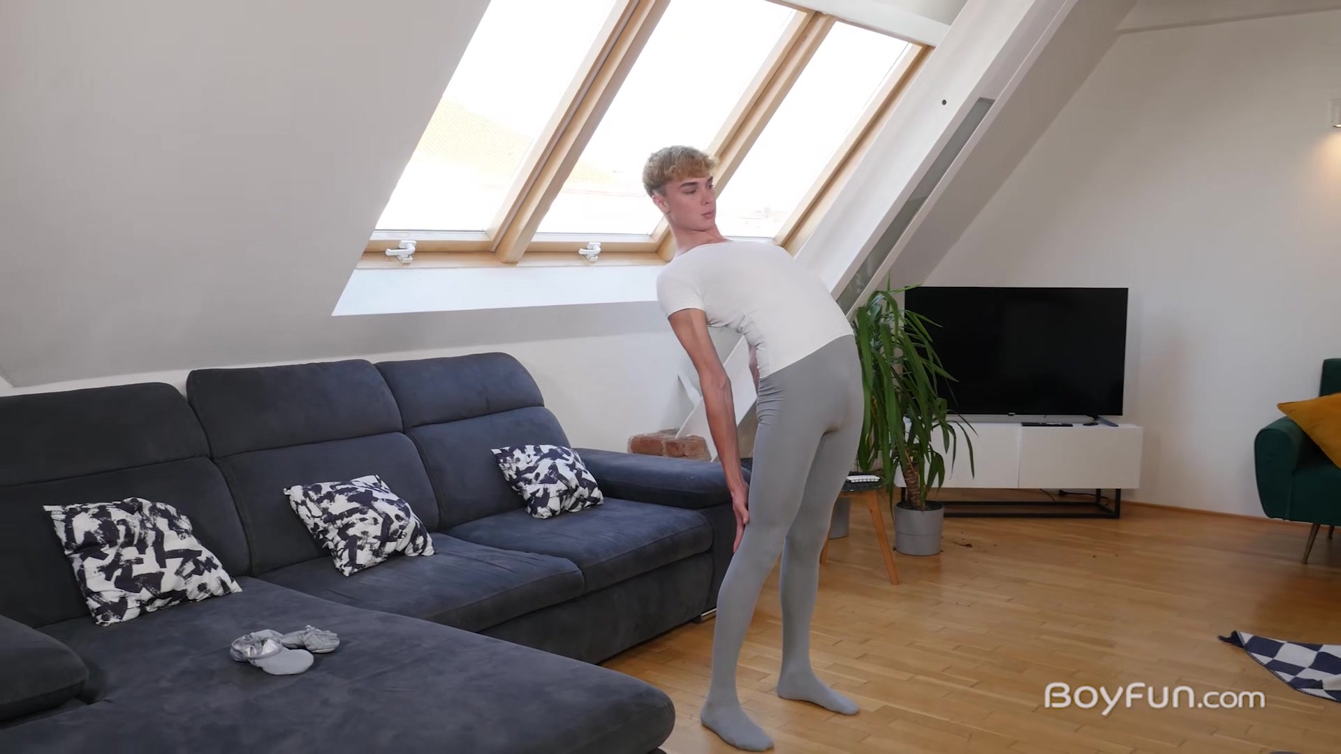 Apolo Fernandez 2 - BoyFun